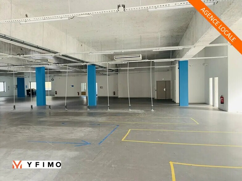 Local d’activités dans Le Pecq à louer - Photo de l’immeuble – Image 1 sur 7