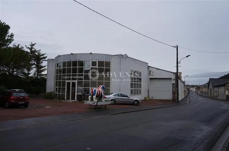 Industriel/Logistique dans Cognac à vendre - Photo de l’immeuble – Image 2 sur 3
