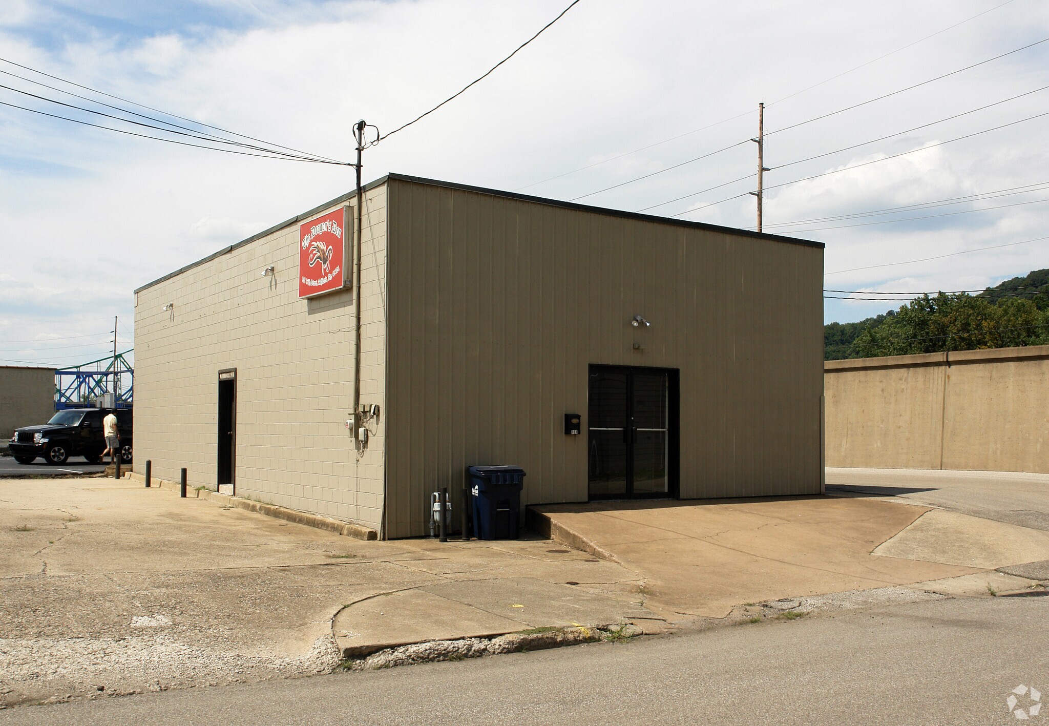 101 17th St, Ashland, KY à louer Photo principale– Image 1 sur 9
