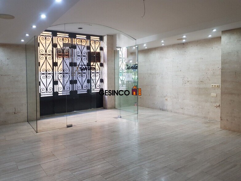 Local commercial dans València à louer - Photo de l’immeuble – Image 2 sur 7