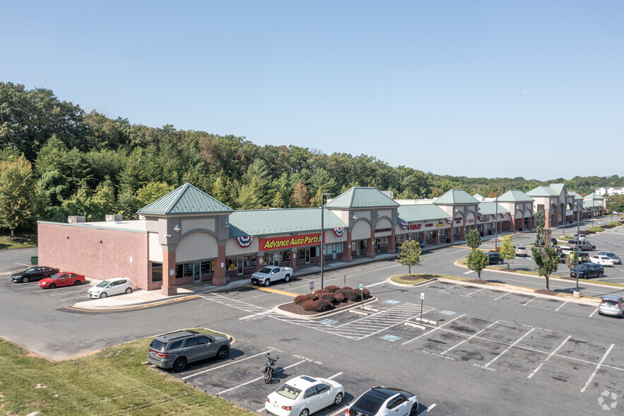 Woodbridge Center Way, Edgewood, MD à louer - Photo de l’immeuble – Image 2 sur 8