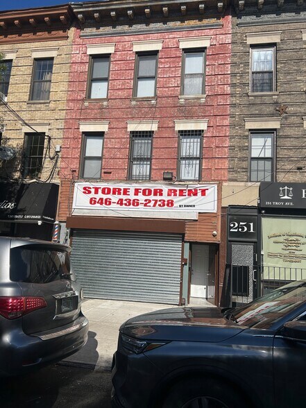 249 Troy Ave, Brooklyn, NY à louer - Photo de l’immeuble – Image 1 sur 11