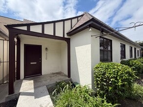 220-226 W Cypress St, Anaheim, CA à louer Photo intérieure– Image 2 sur 12