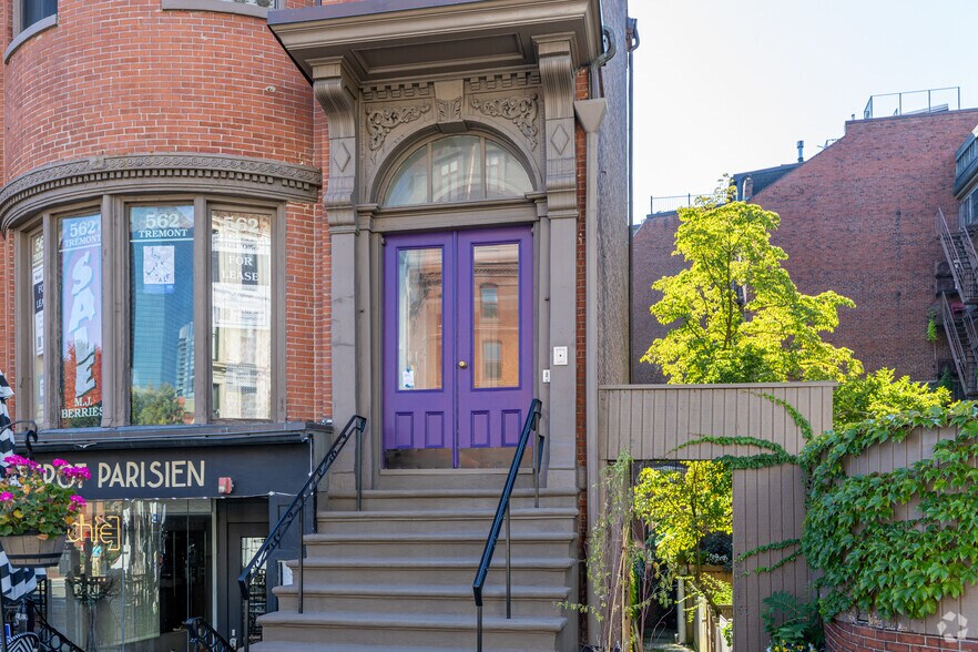560-562 Tremont St, Boston, MA à louer - Photo de l’immeuble – Image 3 sur 4
