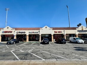 3501-3425 E Chapman Ave, Orange, CA à louer Photo intérieure– Image 1 sur 4