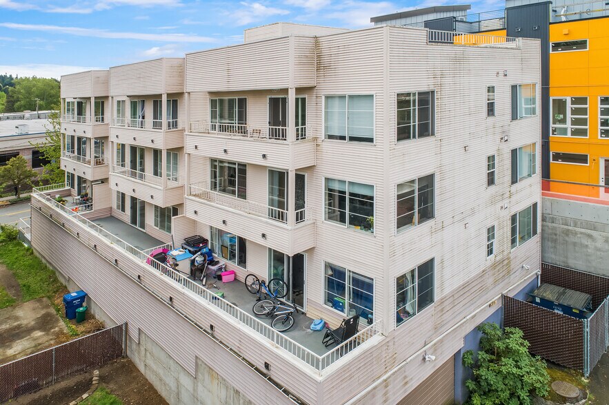 1018 NE 112th St, Seattle, WA à vendre - Photo de l’immeuble – Image 2 sur 16