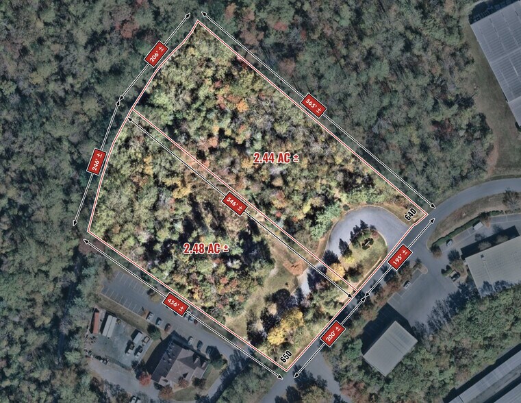 640-650 Hunters Pl, Charlottesville, VA à louer - Photo de l’immeuble – Image 2 sur 3