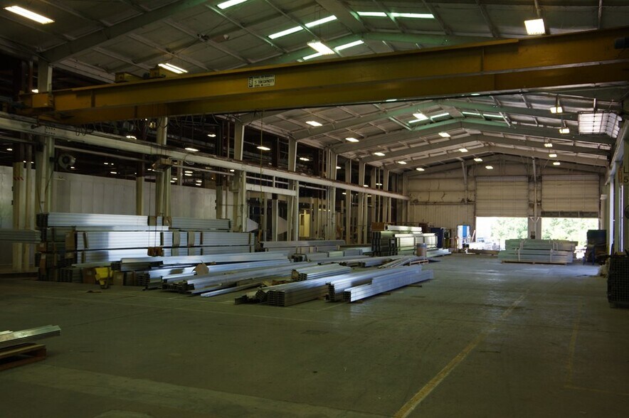 100 Center St, Galesburg, KS à louer - Photo intérieure – Image 3 sur 12