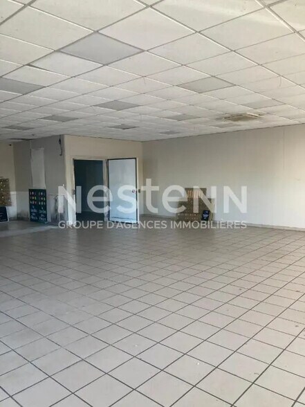 Local commercial dans Vannes à louer - Photo de l’immeuble – Image 3 sur 4