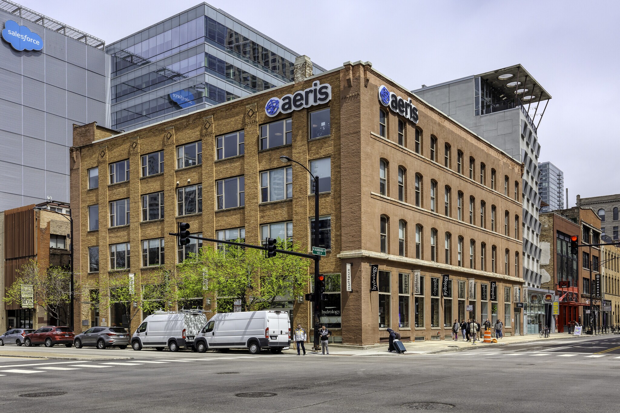435 N LaSalle St, Chicago, IL à louer Photo de l’immeuble– Image 1 sur 9