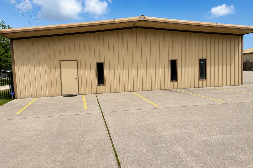25210 Richards Rd, Spring, TX à louer - Photo de l’immeuble – Image 2 sur 9