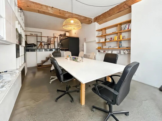 Plus de détails pour Bureau à louer