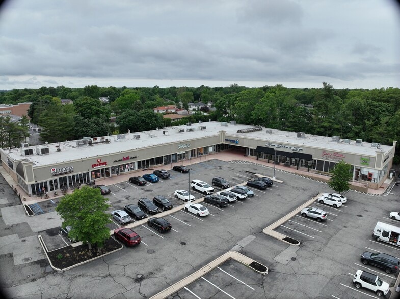 6401 Jericho Tpke, Commack, NY à vendre – Image 3 sur 28