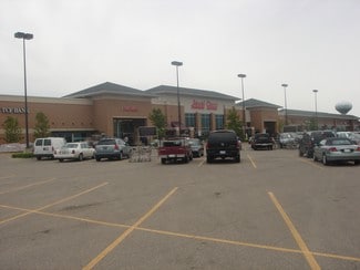 Plus de détails pour 13200-13340 Village Green Dr, Huntley, IL - Local commercial à louer