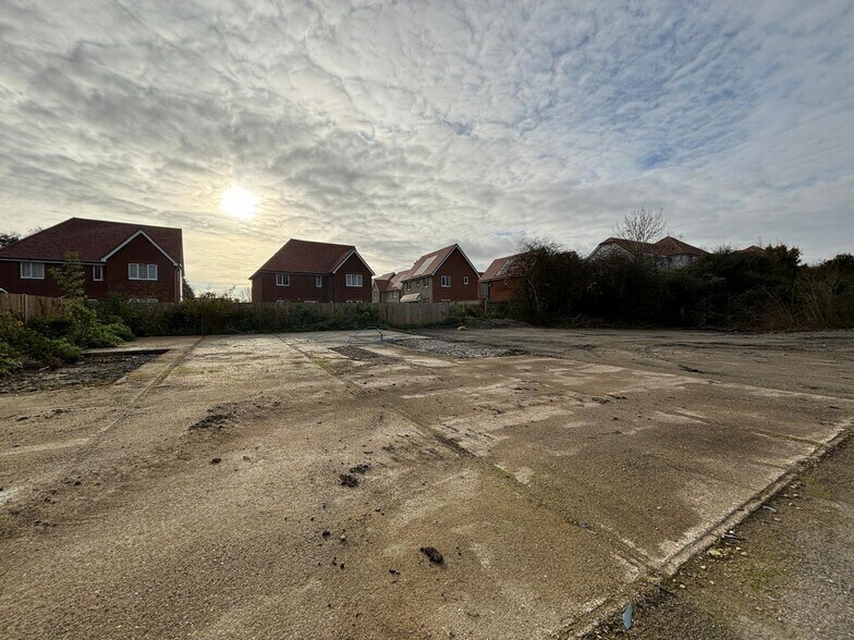 Headcorn Rd, Lenham à louer - Photo de l’immeuble – Image 1 sur 3