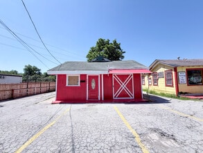 500 W Hildebrand Ave, San Antonio, TX à louer Photo intérieure– Image 1 sur 9