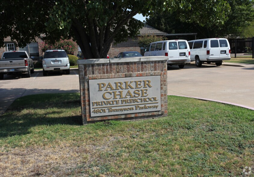 4801 Tennyson Pky, Plano, TX à vendre - Photo de l’immeuble – Image 2 sur 3