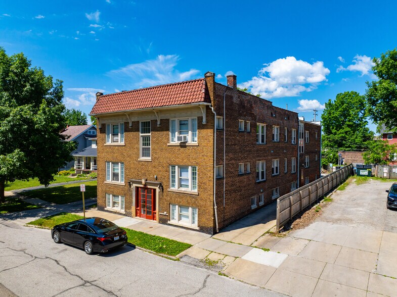 2018 Lakeland Ave, Lakewood, OH à vendre - Photo de l’immeuble – Image 3 sur 11