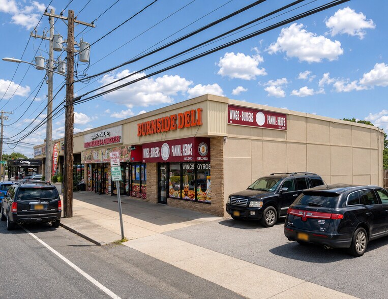 269-279 Burnside Ave, Lawrence, NY à vendre - Photo principale – Image 1 sur 2