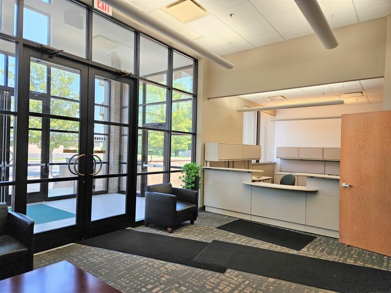 4800 Concentric Blvd, Saginaw, MI à louer - Hall d’entrée – Image 2 sur 41