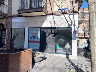 Plus de détails pour Local commercial à louer