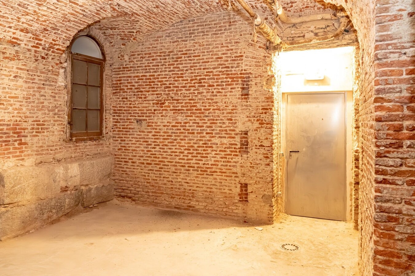 Madrid, MAD 28001 - Lot - - - Photo intérieure - Image 1 of 19