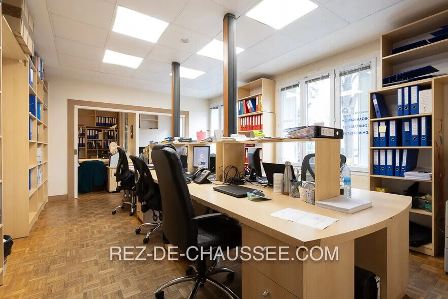 Bureau dans Paris à vendre - Photo de l’immeuble – Image 3 sur 10