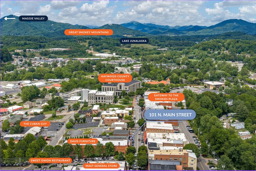 101 N Main St, Waynesville, NC à vendre - Photo de l’immeuble – Image 2 sur 15