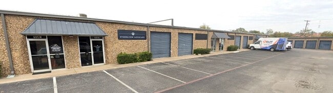 Plus de détails pour 605 S Sherman St, Richardson, TX - Local d'activités à louer
