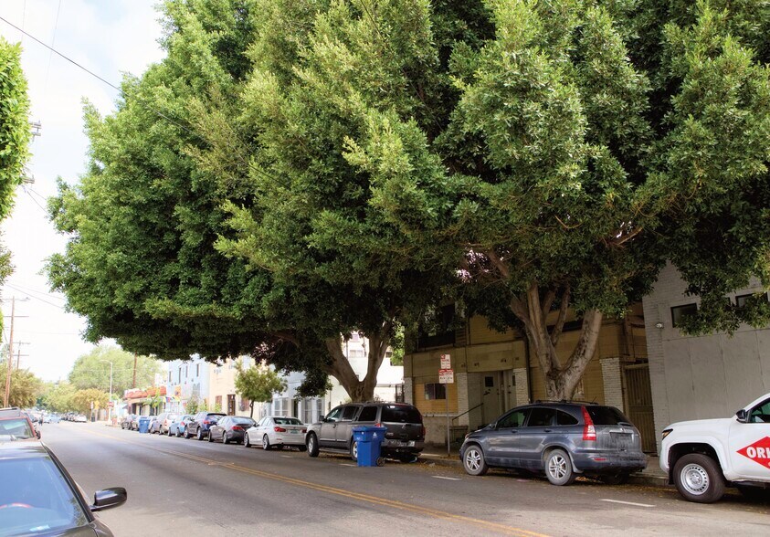 1415 W 11th St, Los Angeles, CA à vendre - Photo de l’immeuble – Image 3 sur 13