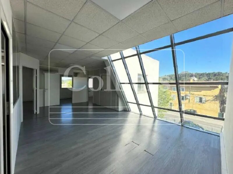 Bureau dans Aubagne à louer Photo intérieure– Image 1 sur 8