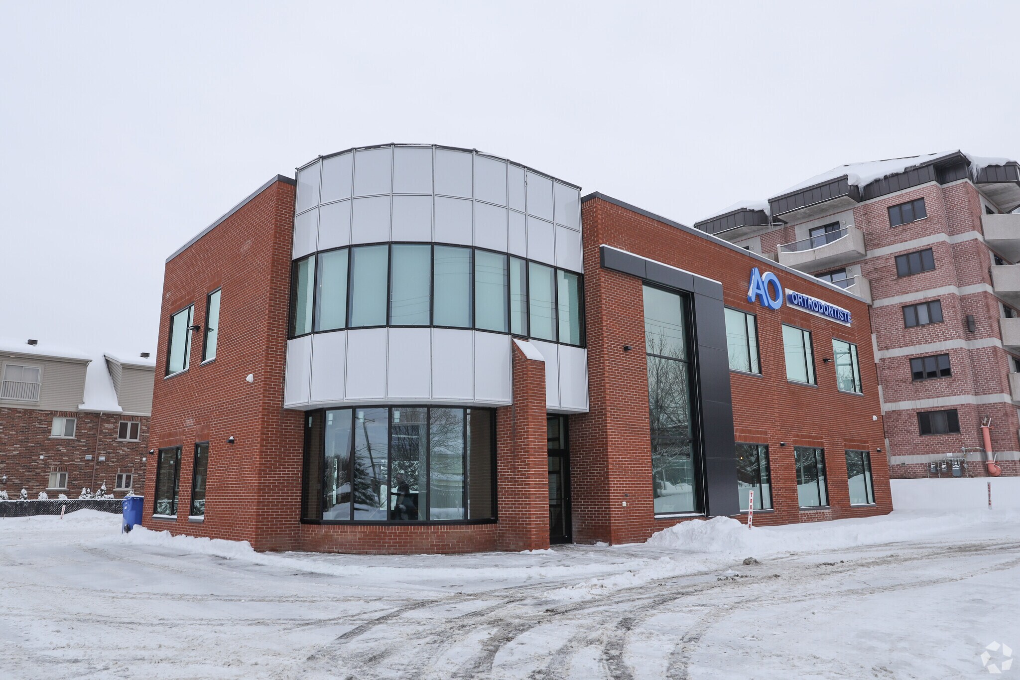 4503 Boul Saint-Jean, Dollard-des-Ormeaux, QC à vendre Photo principale– Image 1 sur 2