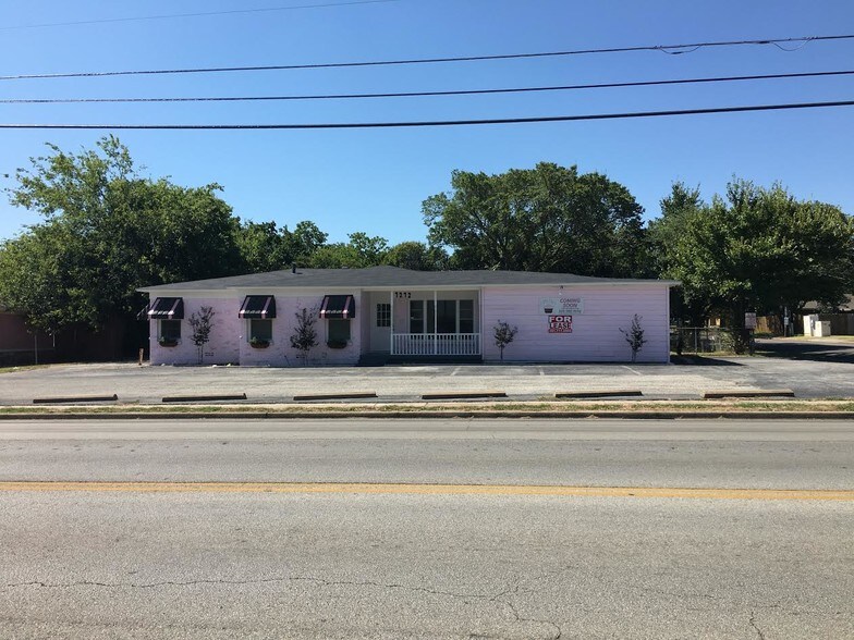 7272 Glenview Dr, North Richland Hills, TX à vendre - Photo de l’immeuble – Image 2 sur 5