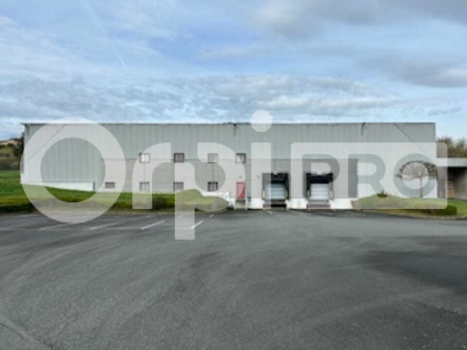 Bureau dans Quincié-en-Beaujolais à vendre Photo de l’immeuble– Image 1 sur 13