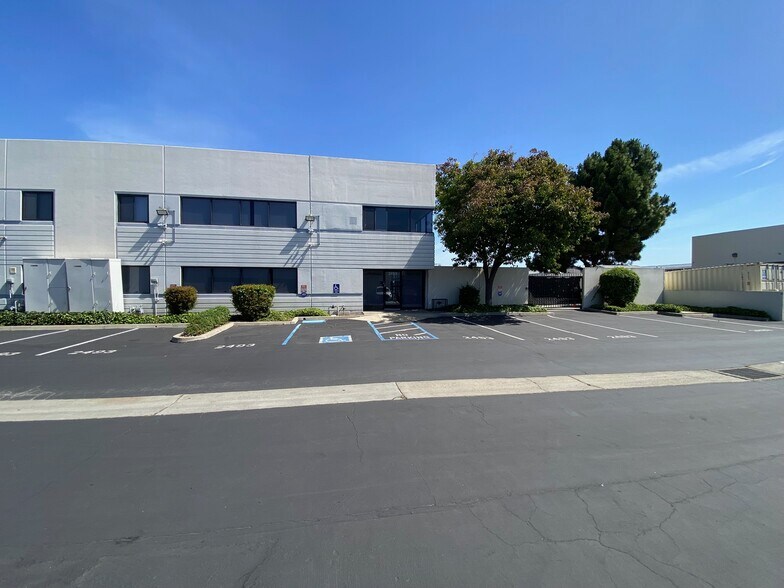 2493 Technology Dr, Hayward, CA à vendre - Photo de l’immeuble – Image 3 sur 12