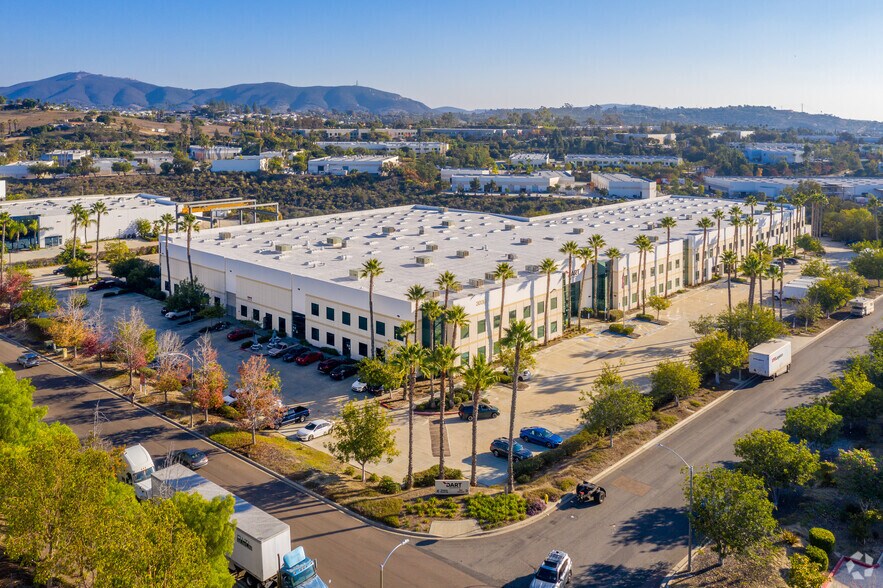 3030 Enterprise Ct, Vista, CA à louer - Aérien – Image 3 sur 5
