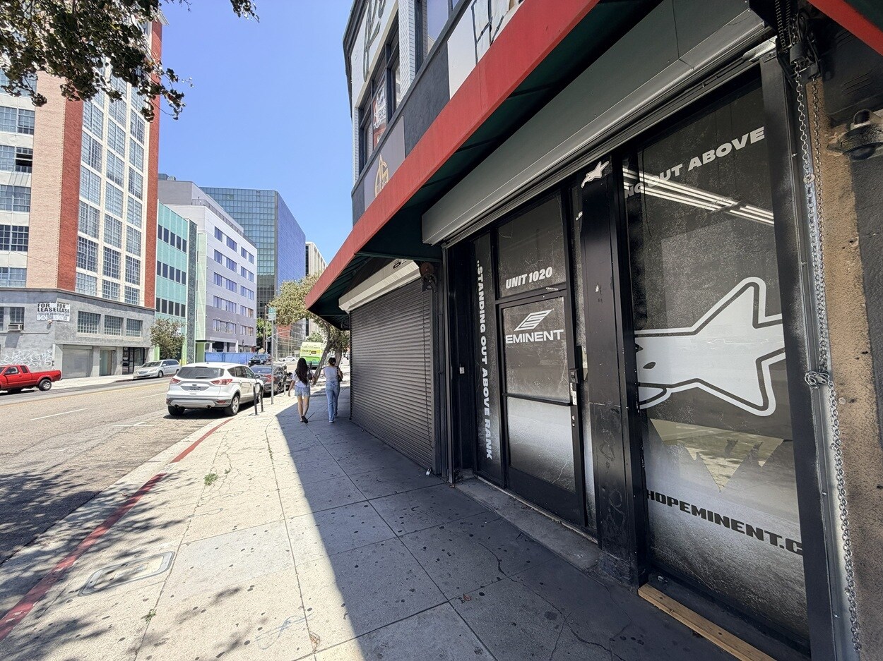 1020 S Los Angeles St, Los Angeles, CA à louer Photo de l’immeuble– Image 1 sur 21