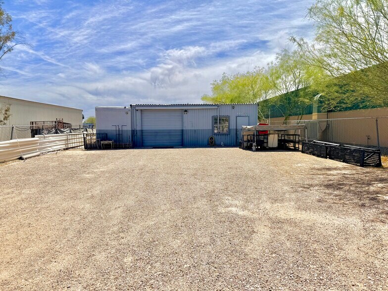 15329 S Sunland Gin Rd, Arizona City, AZ à vendre - Photo de l’immeuble – Image 2 sur 3
