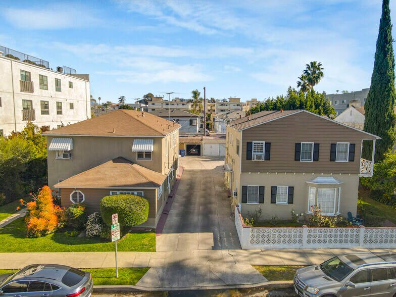 116 S Kings Rd, Los Angeles, CA à vendre - Photo de l’immeuble – Image 3 sur 11