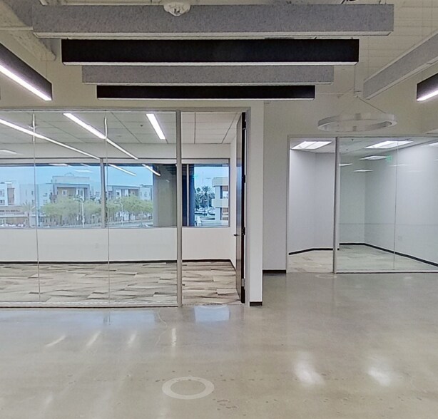 333 City Blvd W, Orange, CA à louer - Numérisation 3D Matterport – Image 3 sur 14
