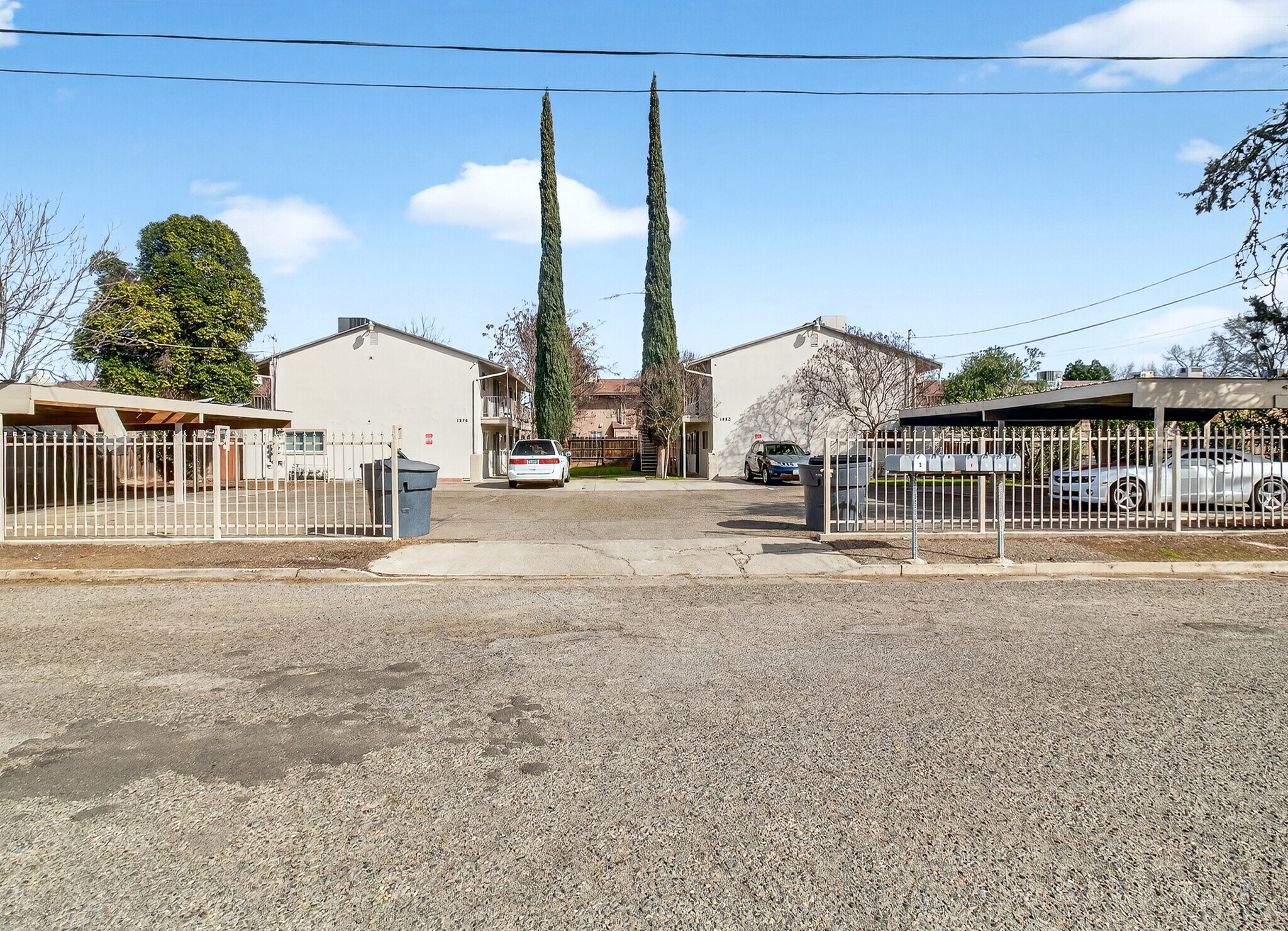 1976 Edwards Ave, Merced, CA à vendre Photo principale– Image 1 sur 18