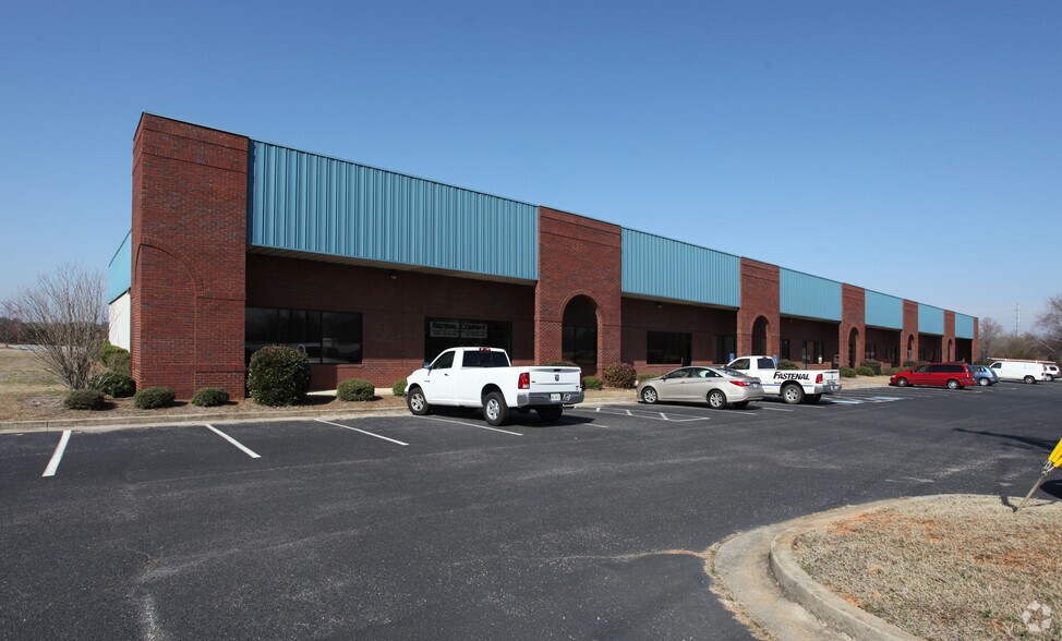 1000 Union Center Dr, Alpharetta, GA à louer - Photo de l’immeuble – Image 1 sur 5