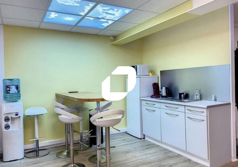 Bureau dans Marly à vendre - Photo de l’immeuble – Image 2 sur 3