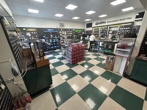 490 E Easy St, Simi Valley, CA à louer Photo intérieure– Image 2 sur 4