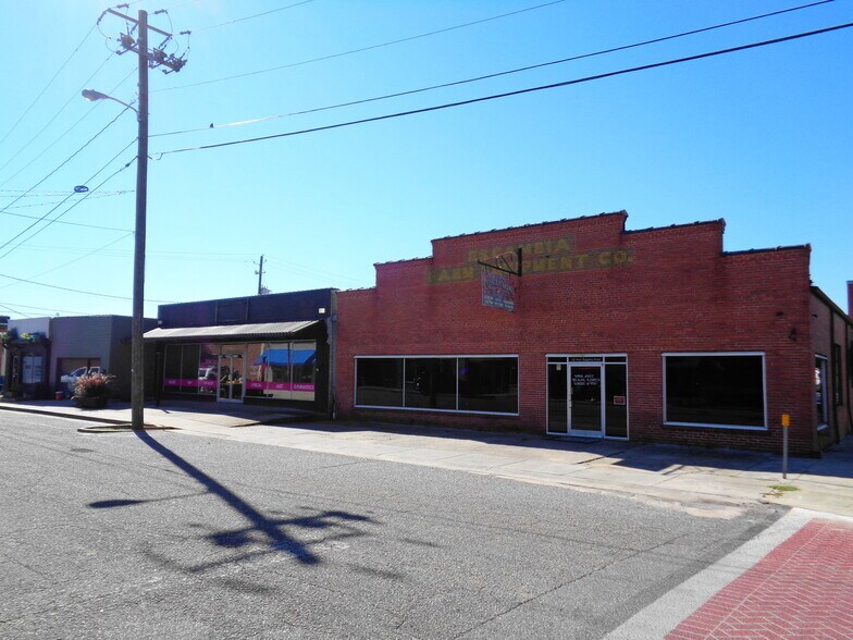 111 W Ridgeley St, Atmore, AL à vendre - Photo de l’immeuble – Image 2 sur 28