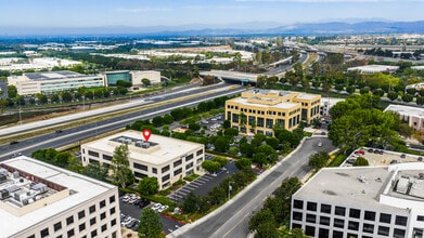 108 Pacifica, Irvine, CA à louer Photo de l’immeuble– Image 2 sur 50