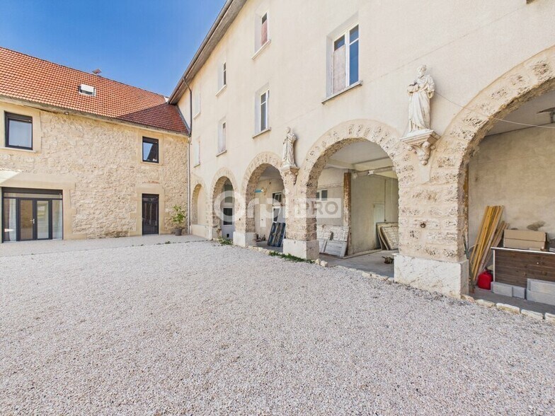 Local d'activités dans Murinais à vendre - Photo de l’immeuble – Image 2 sur 6