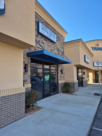 Plus de détails pour 5447 Yadkin Rd, Fayetteville, NC - Local commercial à louer