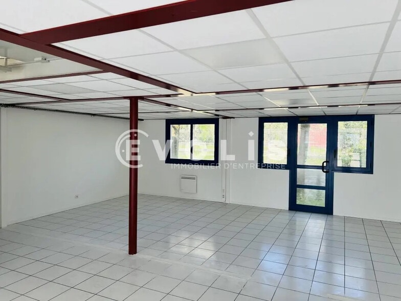 114-120 Avenue D'Alfortville, Choisy-le-Roi à louer - Photo de l’immeuble – Image 3 sur 9