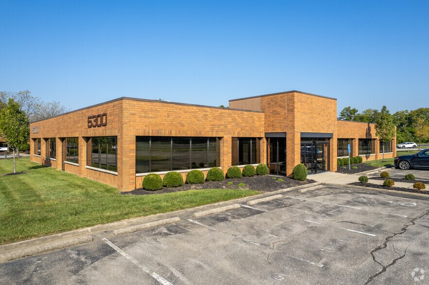 5300 Dupont Cir, Milford, OH à louer - Photo de l’immeuble – Image 3 sur 4
